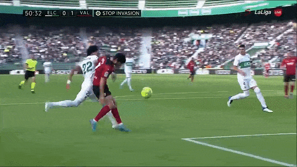 Elche vs Valencia 0-1: VAR không công nhận bàn thắng của Hugo Guillamon, Carlos Soler kiến tạo, Goncalo Guedes ghi bàn duy nhất, Johan Mojica nhận thẻ đỏ