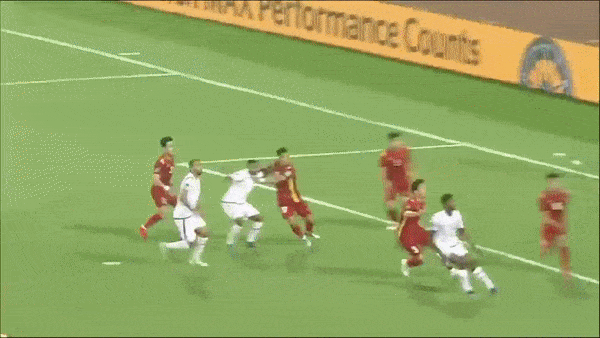 Việt Nam vs Oman 0-1: Hùng Dũng, Công Phượng, Quang Hải, Tiến Linh đều kém duyên ghi bàn, Khalid Al-Hajri đánh đầu ghi bàn duy nhất