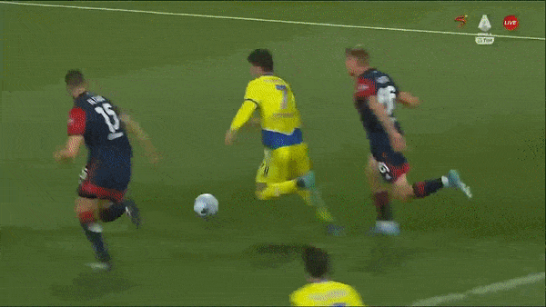 Cagliari vs Juventus 1-2: Joao Pedro sớm mở bàn, De Ligt gỡ hòa, sao trẻ Dusan Vlahovic tỏa sáng giúp Juve giành 3 điểm quý giá, bám đuổi tốp 3 Serie A