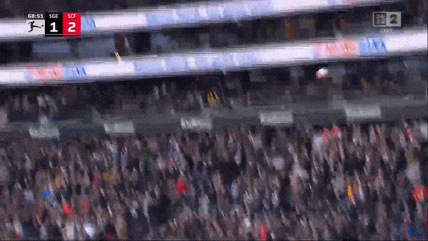 Eintracht Frankfurt vs Freiburg 1-2: Vincenzo Grifo tỉa bóng mở bàn, Filip Kostic gỡ hòa nhưng Nils Petersen đánh đầu ấn định chiến thắng