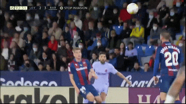 Levante vs Barcelona 2-3: Rượt đuổi hấp dẫn, Morales, Melero lập công trên chấm penalty, Aubameyang, Pedri gỡ hòa, Luuk de Jong kịp giành 3 điểm phút bù giờ