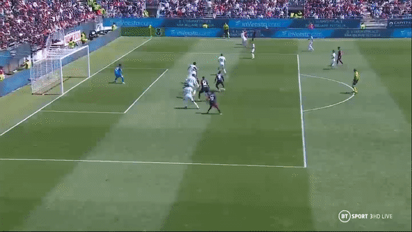 Cagliari vs Sassuolo 1-0: Razvan Marin bấm bóng, Alessandro Deiola ghi bàn duy nhất giành gọn 3 điểm