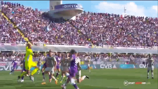 Fiorentina vs Venezia 1-0: Đệm bóng cận thành sau pha hỗn loạn, Lucas Torreira ghi bàn duy nhất giành gọn 3 điểm