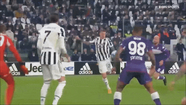 Juventus vs Fiorentina 2-0 (chung cuộc 3-0): Bernardeschi ghi siêu phẩm, Danilo chốt hạ chiến thắng, Juve giành vé vào chung kết Coppa Italia gặp Inter Milan 