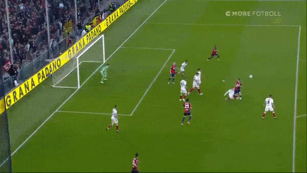 Genoa vs Cagliari 1-0: Kelvin Yeboah kiến tạo, Milan Badelj tỉa bóng góc xa, kịp ghi bàn phút cuối giúp Genoa mở hội 