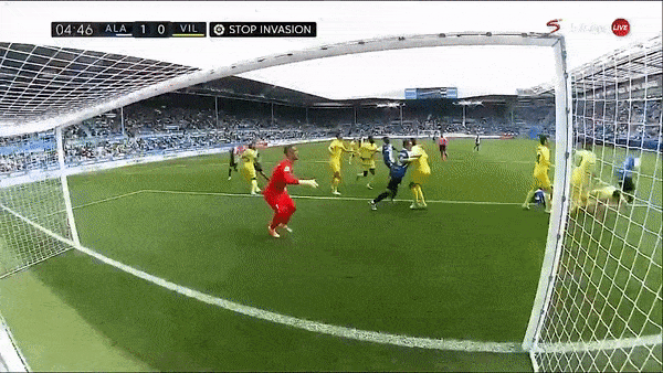 Alaves vs Villarreal 2-1: Victor Laguardia xuất thần mở bàn phút thứ 4, Gonzalo Escalante nhân đôi cách biệt, Samuel Chukwueze chỉ có thể rút ngắn tỷ số