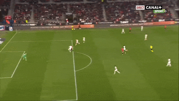 Rennes vs Saint Etienne 2-0: Martin Terrier kiến tạo, Lovro Majer tỏa sáng cú đúp bàn thắng, Rennes tạm chiếm thứ 3 Ligue 1