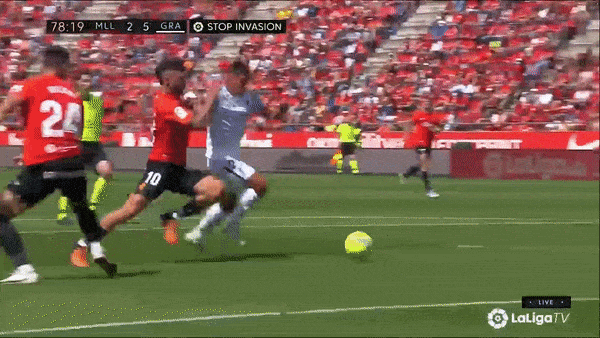 Mallorca vs Granada 2-6: Lần lượt Luis Suarez, Sergio Escudero, Antonio Puertas, Jorge Molina, Myrto Uzuni trút mưa 6 bàn thắng, Salva Sevilla, Raillo Arenas lập công