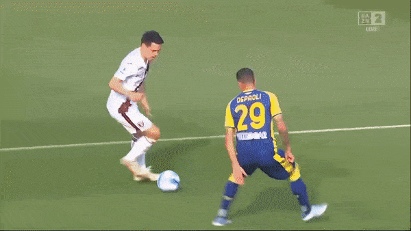 Hellas Verona vs Torino 0-1: Mergim Vojvoda kiến tạo, Josip Brekalo sút xa tuyết đẹp ghi bàn duy nhất giành 3 điểm quý giá