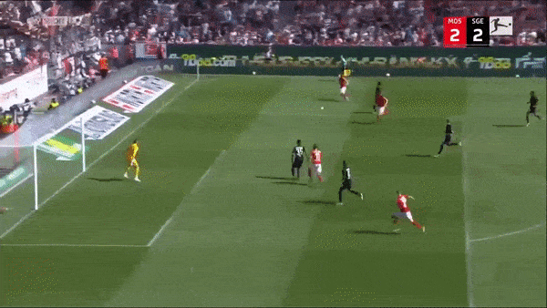 Mainz 05 vs Eintracht Frankfurt 2-2: Tuta ghi bàn, Rafael Borre lập công, Marcus Ingvartsen tỏa sáng cú đúp gỡ hòa