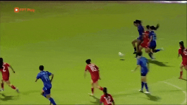 Nữ Lào vs Nữ Thái Lan 0-5: Rodthong khai bàn, Dangda xuất thần hattrick, Somnuek lập công, giành vé bán kết Sea Games 31