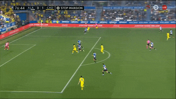 Deportivo Alaves vs Cadiz 0-1: Isaac Carcelen tạt ngang, Anthony Lozano ghi bàn duy nhất, Cadiz trụ hạng La Liga thành công