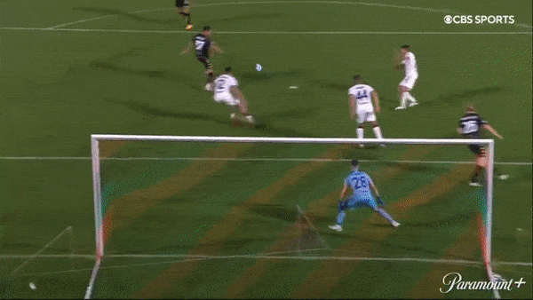 Venezia vs Cagliari 0-0: Johnson, Cuisance tịt ngòi, Joao Pedro, Pavoletti cũng kém duyên, Venezia và Cagliari cùng rớt hạng Serie A mùa sau