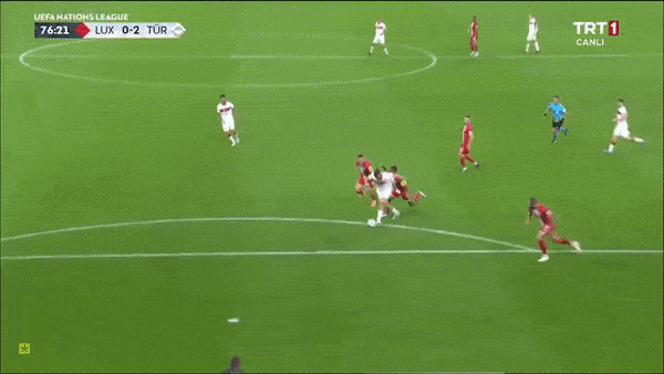 Luxembourg vs Thổ Nhĩ Kỳ 0-2: Hakan Calhanoglu mở bàn trên chấm penalty, Serdar Dursun sút xa đẹp mắt ấn định 3 điểm gọn gàng