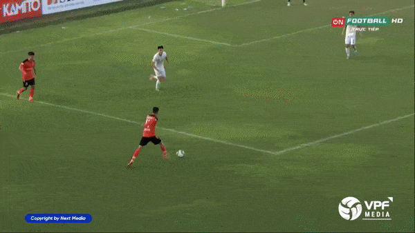 Đà Nẵng vs Hà Nội 2-1: Đình Duy mở bàn, Văn Long vẽ siêu phẩm nhân đôi tỷ số, cựu binh Văn Quyết ghi bàn danh dự