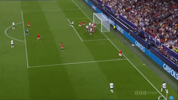 Nữ Đức vs Nữ Tây Ban Nha 2-0: Klara Buhl tận dụng sai lầm thủ môn Sandra Panos, Alexandra Popp đánh đầu chốt hạ ngôi đầu bảng