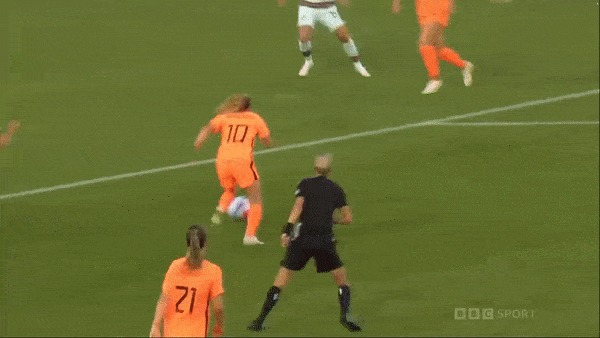 Nữ Hà Lan vs Nữ Bồ Đào Nha 3-2: Damaris Egurrola, Stefanie Gragt lập công, Carole Costa, Diana Silva gỡ hòa, Danielle Donk vẽ siêu phẩm giành 3 điểm