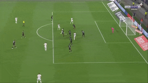 Lyon vs Ajaccio 2-1: Tete mở tỷ số, Lacazette nhân đôi cách biệt, Mangani rút ngắn tỷ số trên chấm penalty, Anthony Lopes, Hamouma nhận thẻ đỏ