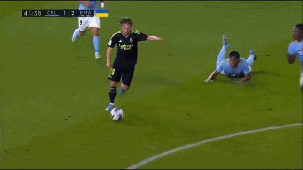 Celta vs Real Madrid 1-4: Benzema mở bàn từ chấm penalty, Luka Modric, Junior, Valverde lần lượt tỏa sáng, Real thắng áp đảo, Iago Aspas ghi bàn danh dự