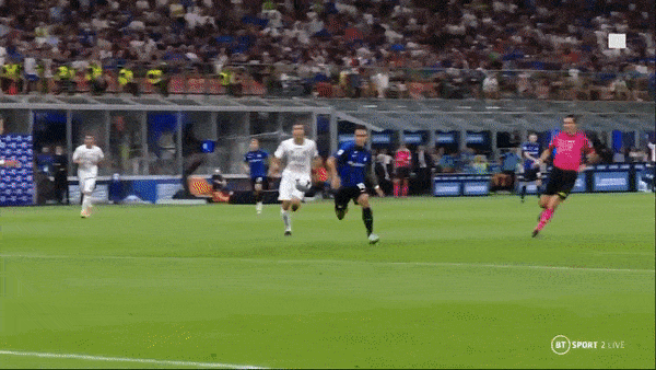 Inter Milan vs Spezia 3-0: Lukaku kém duyên ghi bàn, Martinez mở tỷ số, Calhanoglu, Correa tỏa sáng, Inter tạm dẫn đầu Serie A sau 2 vòng