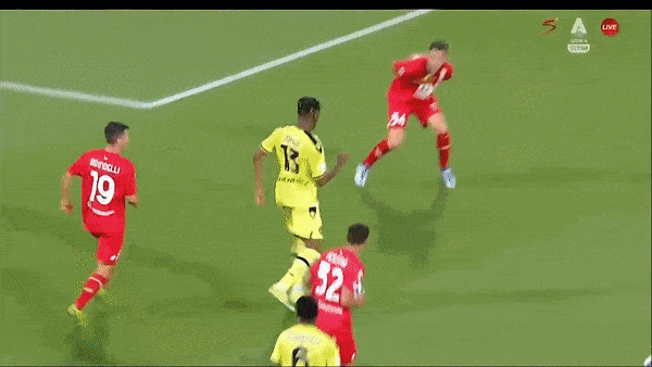 Monza vs Udinese 1-2: Andrea Colpani mở bàn nhưng Beto, Destiny Udogie ngược dòng chiến thắng