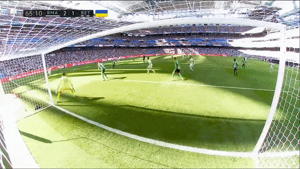 Real Madrid vs Real Betis 2-1: Vinicius tâng bóng mở bàn, Canales hạ Courtois gỡ hòa, Valverde kiến tạo, Rodrygo chốt hạ chiến thắng, Real tạm dẫn đầu La Liga