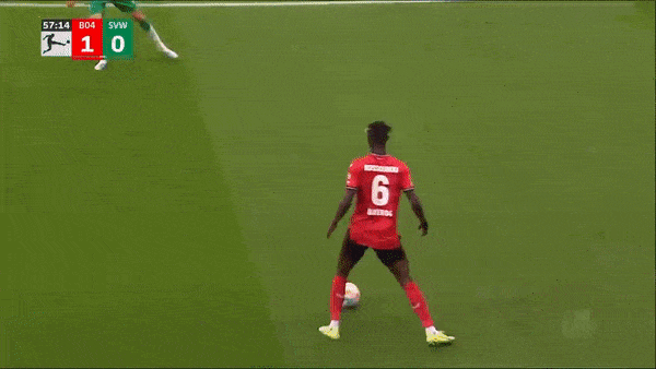 Leverkusen vs Werder Bremen 1-1: Tâm điểm hiệp 2, Kerem Demirbay mở bàn siêu phẩm, Milos Veljkovic chớp thời cơ đệm bóng gỡ hòa