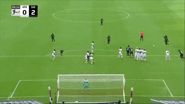 Stuttgart vs Eintracht Frankfurt 1-3: Sebastian Rode, Kamada Daichi, Kristijan Jakic áp đảo thế trận, Tiago Tomas lập công danh dự