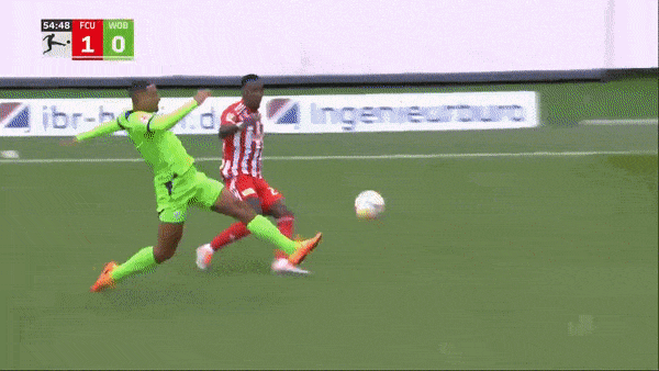 Union Berlin vs Wolfsburg 2-0: Becker căng ngang, Siebatcheu đánh đầu mở bàn, Seguin kiến tạo, Becker chốt hạ 3 điểm