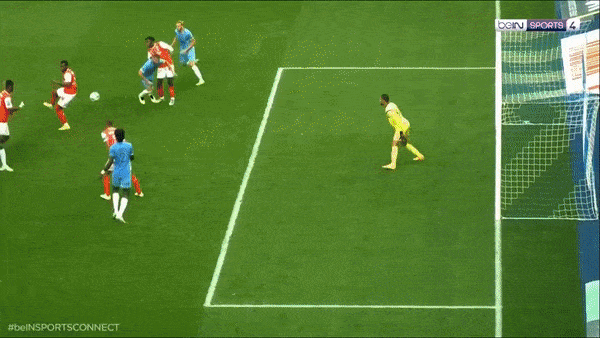 Troyes vs Reims 2-2: Balogun mở bàn, Odobert gỡ hòa, Junya lập công, nhận thẻ đỏ, VAR công nhận bàn thắng của Porozo