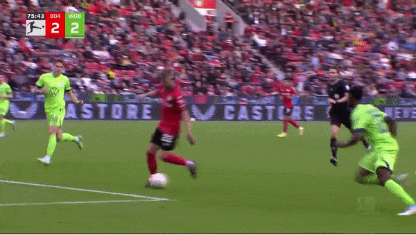 Leverkusen vs Wolfsburg 2-2: Diaby mở tỷ số, Andrich phản lưới nhà, Arnold lập công, Frimpong tỏa sáng chia điểm xứng đáng