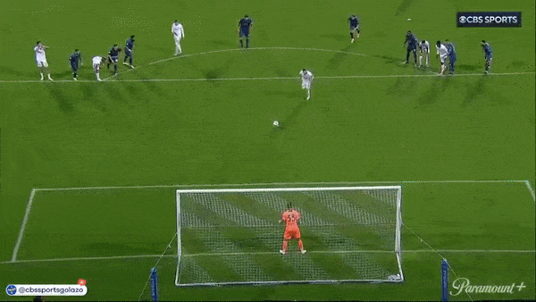 Salernitana vs Cremonese 2-2: Krzysztof Piątek sớm mở bàn, David Okereke gỡ hòa, Lassana Coulibaly tỏa sáng, Daniel Ciofani kịp chia điểm phút 89