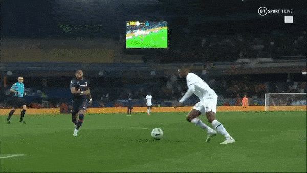 Montpellier vs Marseille 1-2: Nuno Tavares mở bàn, Maxime Esteve bất ngờ phản lưới nhà, Tedy Savanier lập công trên chấm penalty, Nuno Tavares nhận thẻ đỏ