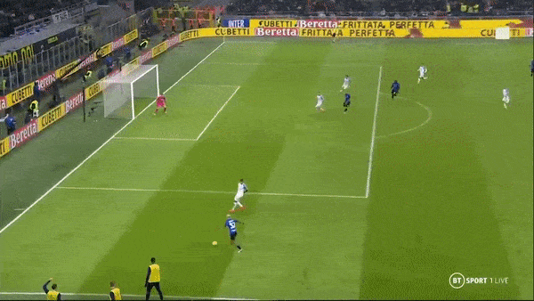 Inter Milan vs Napoli 1-0: Dimarco tạt cánh trái, Edin Dzeko đánh đầu ghi bàn duy nhất, hạ Napoli kịch tính