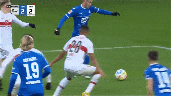 Hoffenheim vs Stuttgart 2-2: Serhou Guirassy, Endo Wataru ghi bàn, Andrej Kramaric tỏa sáng cú đúp cứu thua, Naouirou Ahamada nhận thẻ đỏ