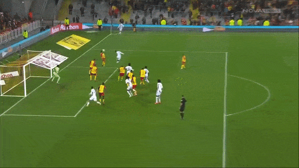 Lens vs Nice 0-1: Gaetan Laborde ghi bàn duy nhất, Nice giành chiến thắng suýt sao