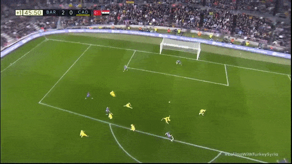 Barcelona vs Cadiz 2-0: Torres kiến tạo, Lewandowski đánh đầu, Roberto đá bồi chớp nhoáng, Lewandowski hạ thủ môn Ledesma củng cố ngôi đầu La Liga