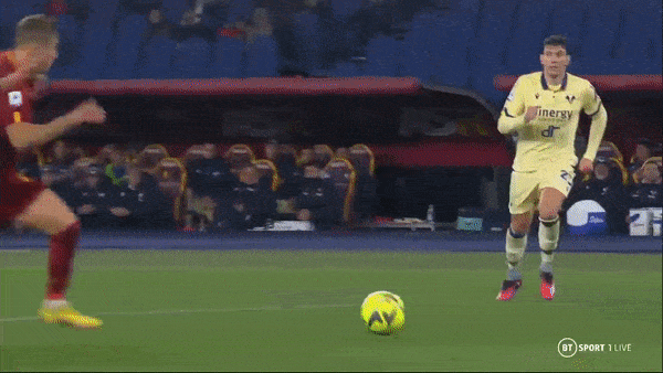 AS Roma vs Hellas Verona 1-0: Spinazzola chích mũi kiến tạo điệu nghệ, Ola Solbakken tỏa sáng, HLV Mourinho vào tốp 3 Serie A