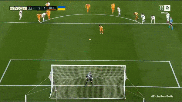 Elche vs Real Betis 2-3: Chaves, Lucas Boye mở bàn, Iglesias, Miranda, Willian Jose ngược dòng nhờ penalty, Magallan , Diop, Andia Roco nhận 3 thẻ đỏ