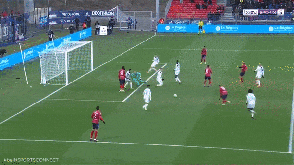 Clermont vs Strasbourg 1-1: Habib Diallo lập công nhưng Elbasan Rashani chớp thời cơ đá bồi cứu thua