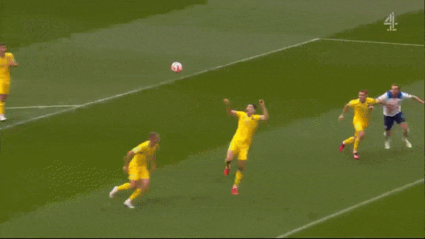 Anh vs Ukraine 2-0: Bukayo Saka dọn cỗ, sao Harry Kane đệm bóng khai bàn, Bukayo Saka lần nữa tỏa sáng