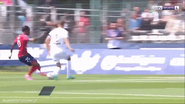 Clermont vs Reims 1-0: Saracevic tạt ngang, Grejohn Kyei sớm phá lưới, Mateusz Wieteska phải nhận thẻ đỏ