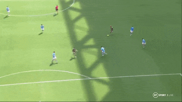 AC Milan vs Lazio 2-0: Giroud dọn cỗ, Bennacer mở bàn, Theo Hernandez xuất thần sút xa đẹp mắt