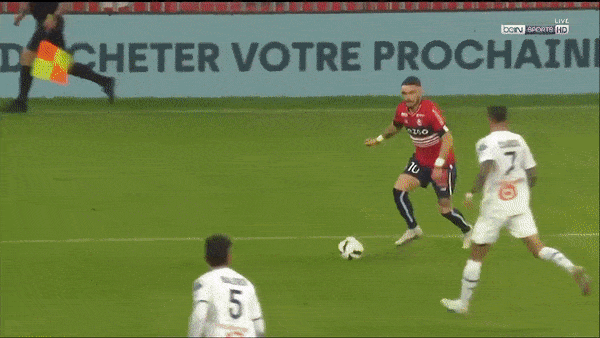 Lille vs Marseille 2-1: Jonathan Clauss mở tỷ số, Jonathan David gỡ hòa trên chấm penalty, Jonathan Bamba chốt hạ 3 điểm