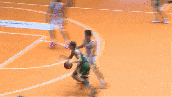 Cantho Catfish vs Ho Chi Minh City Wings 81-86: Jeremy Smith xứng đáng Player of the Game, tân bình Yevgen Sakhniuk ra mắt hoàn hảo với 22 điểm và 27 bắt bóng