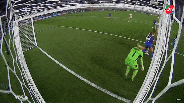 Philippines vs Thụy Sĩ 0-2: VAR từ chối bàn thắng của Guillou, Bachmann chớp thời cơ trên penalty, Piubel chốt hạ chiến thắng