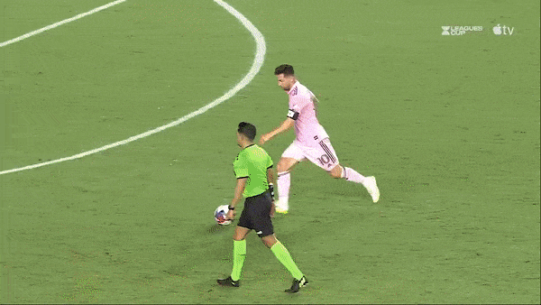 Inter Miami vs Cruz Azul 2-1: Taylor mở bàn, Antuna gỡ hòa, sao sáng Messi ghi siêu phẩm phút bù giờ