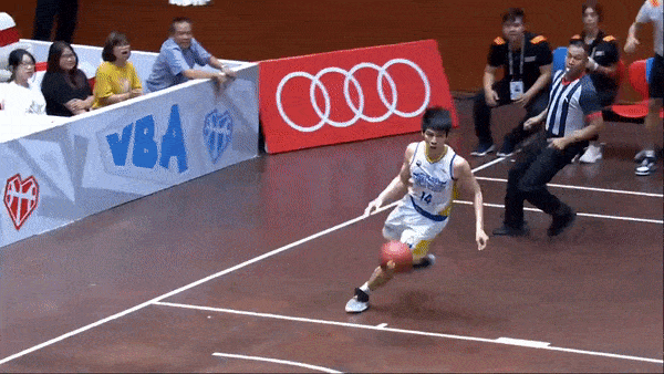 Thang Long Warriors vs Ho Chi Minh City Wings 82-72: John Fields ghi 20 điểm và 17 bắt bóng, xứng đáng Player of the Game