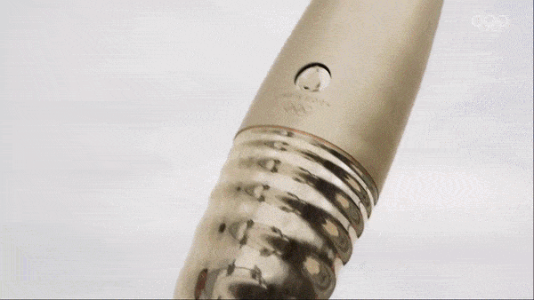 Usain Bolt là khách mời đặc biệt lễ rước đuốc Olympic Paris 2024 