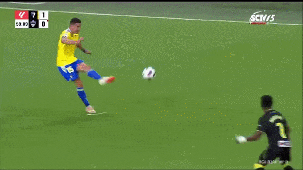 Cadiz vs Almeria 1-1: Hernandez đệm bóng cận thành, Fernandes cứu thua phút cuối, Gonzalez, Emeterio nhận thẻ đỏ